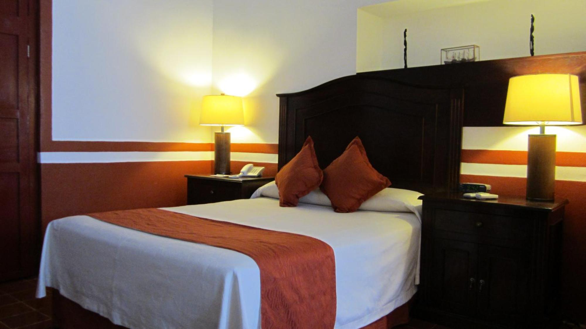 Standard  Room,698716371:JPEG