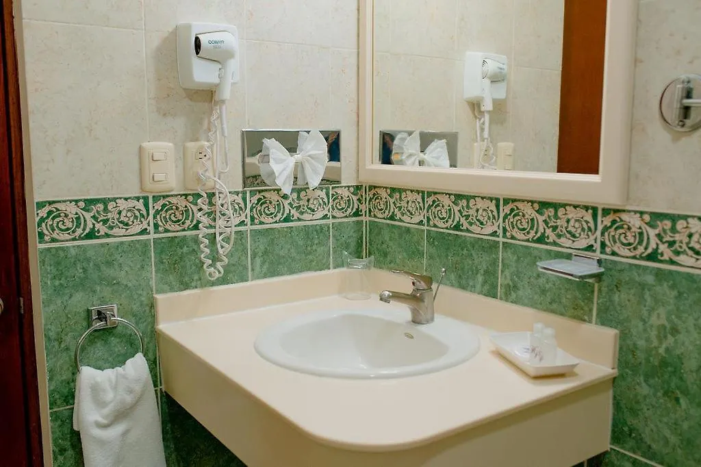 Hotel Plaza Colonial-1